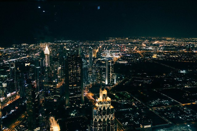 Bỏ 40 USD lên toà nhà cao nhất địa cầu ở Dubai, du khách ước mình không mua vé - Ảnh 24. Bỏ 40 USD lên toà nhà cao nhất địa cầu ở Dubai, du khách ước mình không mua vé - Ảnh 24.