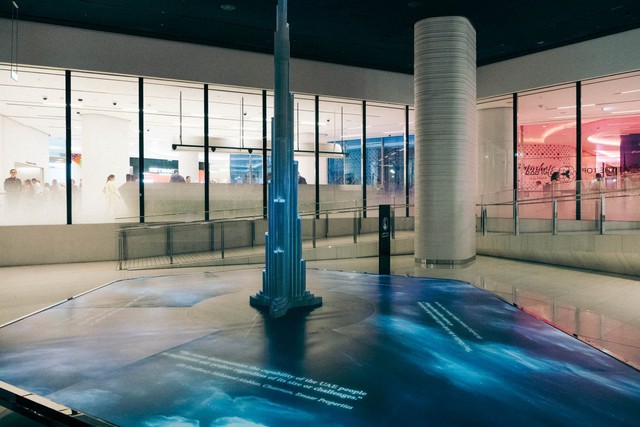 Bỏ 40 USD lên toà nhà cao nhất địa cầu ở Dubai, du khách ước mình không mua vé - Ảnh 9. Bỏ 40 USD lên toà nhà cao nhất địa cầu ở Dubai, du khách ước mình không mua vé - Ảnh 9.