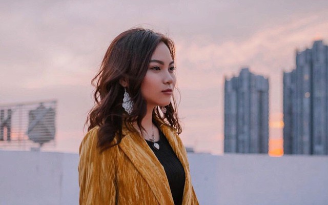 Chia sẻ gây bão của tác giả 9X: "Tuổi trẻ, đừng mong sống trong nhung lụa quá sớm. Không ai có được tất cả mọi thứ trong khi bản thân chưa cống hiến đủ nhiều" Chia sẻ gây bão của tác giả 9X: "Tuổi trẻ, đừng mong sống trong nhung lụa quá sớm. Không ai có được tất cả mọi thứ trong khi bản thân chưa cống hiến đủ nhiều"