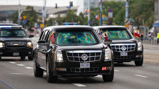Chiếc xe Quái thú 2.0 luôn đi theo tổng thống Trump trong các chuyến công du khắp thế giới - Ảnh 1.