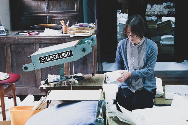 Một ngày tại làng nghề truyền thống Kyoto, nơi các nghệ nhân làm giấy, dệt lụa theo phương pháp thủ công qua hàng thế kỷ - Ảnh 18.