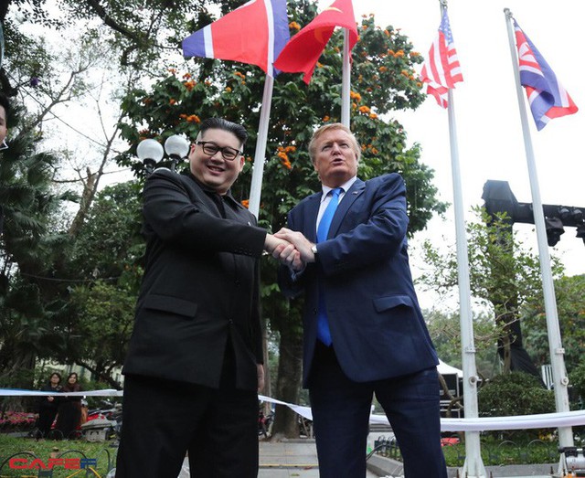  Con đường từ kẻ thù tới tuyên bố “phải lòng nhau” của ông Trump và ông Kim Jong Un - Ảnh 9.