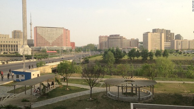 Bên trong căn hộ cao cấp 200 m2 ở thủ đô Bình Nhưỡng, Triều Tiên - Ảnh 1.