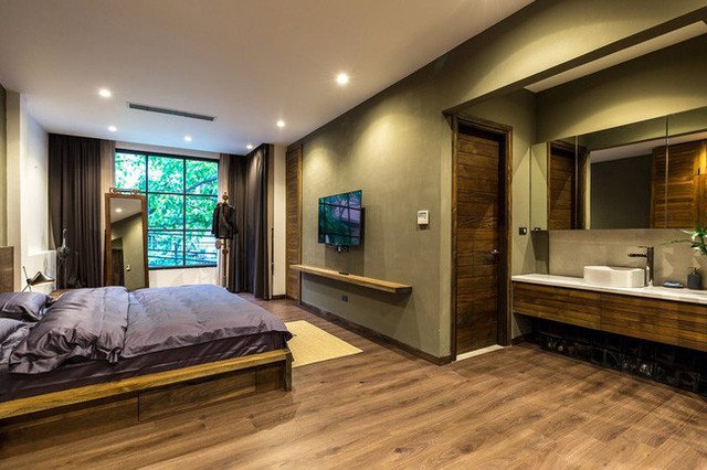Ngôi nhà phố sang trọng nhưng ấm cúng, mang đậm vị ấu thơ ở tuyến phố đắt giá của Hà Nội - Ảnh 10. Ngôi nhà phố sang trọng nhưng ấm cúng, mang đậm vị ấu thơ ở tuyến phố đắt giá của Hà Nội - Ảnh 10.