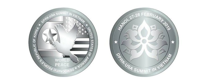 9h sáng mai 27/2, chính thức phát hành đồng xu bạc kỷ niệm Hội nghị thượng đỉnh Mỹ - Triều - Ảnh 1.
