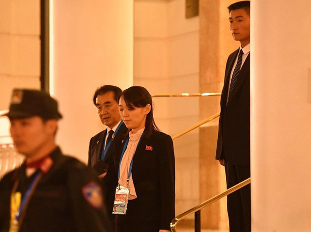Nóng: Em gái ông Kim Jong-un cùng quan chức Triều Tiên bất ngờ xuất hiện tại khách sạn Metropole - Ảnh 2.