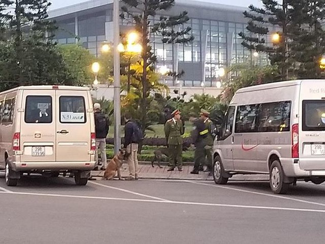Siết an ninh quanh khu VIP sân bay Nội Bài trước giờ đón ông Trump - Ảnh 12.