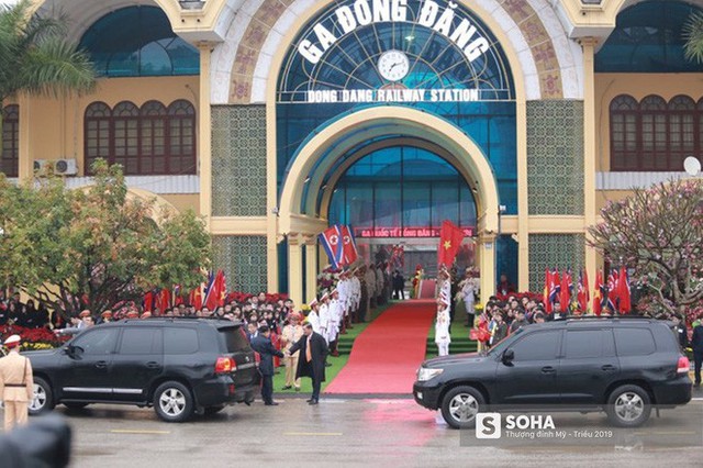 Đoàn xe chủ tịch Triều Tiên Kim Jong Un về đến khách sạn Melia, Hà Nội - Ảnh 55.