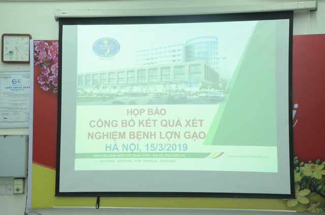 Họp báo công bố kết quả vụ gần 400 học sinh ở Bắc Ninh nghi bị nhiễm khuẩn ấu trùng sán lợn phải xuống Hà Nội khám - Ảnh 1.