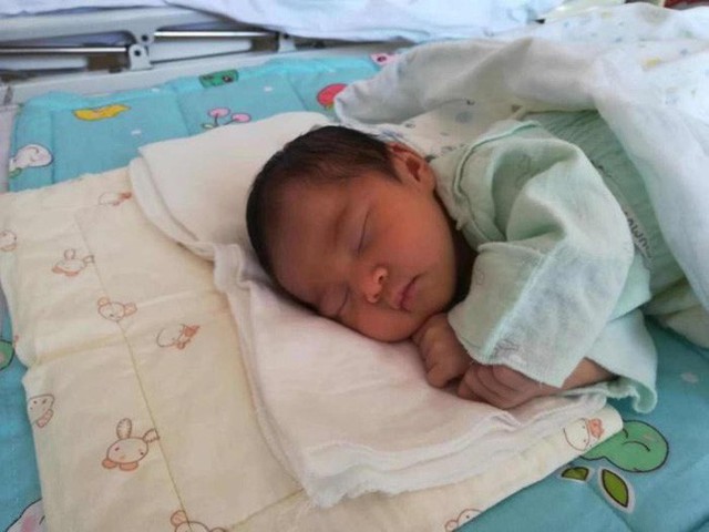 Có 2 khung giờ ngủ quan trọng của trẻ mà bố mẹ không được làm gián đoạn, nếu không sẽ ảnh hưởng đến chiều cao của chúng - Ảnh 1.