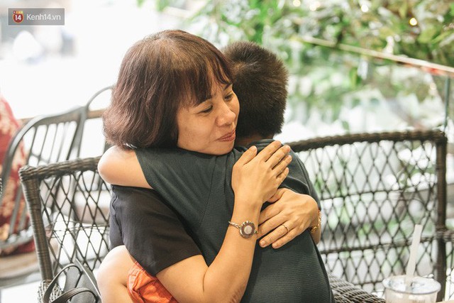 Con trai tự kỷ bị 10 trường học ở Hà Nội từ chối, nữ giảng viên viết tâm thư gửi cộng đồng và hành trình mới bắt đầu - Ảnh 5.