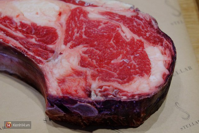 Thịt bò để lâu đến mức lên mốc hoá ra lại là niềm tự hào của nhiều nhà hàng steak nổi tiếng - Ảnh 4.