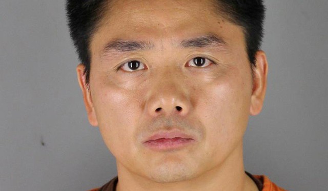 Nhà sáng lập JD.com, tỷ phú Richard Liu bị một nữ sinh Trung Quốc ở Mỹ cáo buộc cưỡng bức, đòi 50.000 USD tiền bồi thường - Ảnh 1.