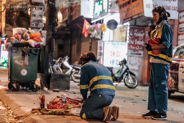 Sự ra đi của nữ công nhân môi trường và nỗi ám ảnh người ở lại: Những phận đời phu rác bám đường phố Hà Nội mưu sinh - Ảnh 12.