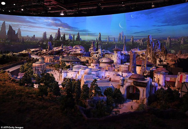Toàn cảnh công viên Disney tỷ đô phong cách Chiến tranh giữa các vì sao trước ngày mở cửa chính thức - Ảnh 4. Toàn cảnh công viên Disney tỷ đô phong cách Chiến tranh giữa các vì sao trước ngày mở cửa chính thức - Ảnh 4.