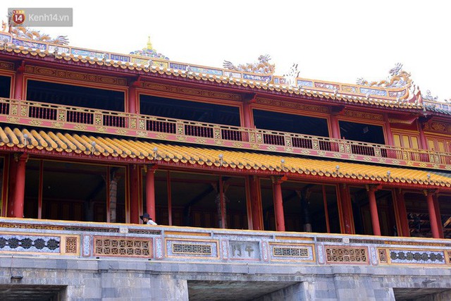 Clip: Diện mạo mới của cổng Ngọ Môn ở Đại Nội Huế sau khi được lột bỏ bụi thời gian - Ảnh 11.