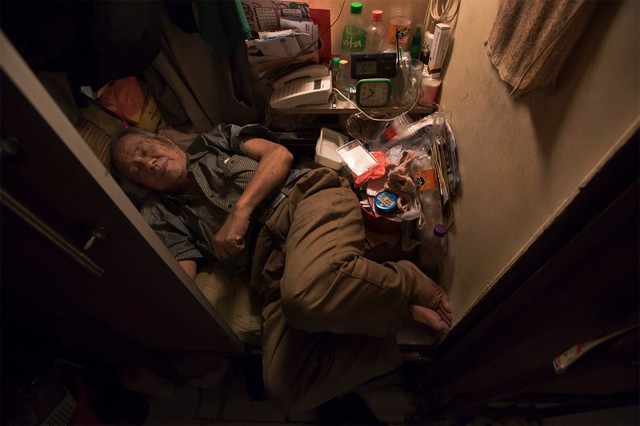 Cuộc sống của người đàn ông vô gia cư gốc Việt ở nơi nghèo nhất Hong Kong và sự tương phản nghiệt ngã của thành phố hoa lệ bậc nhất hành tinh - Ảnh 13.