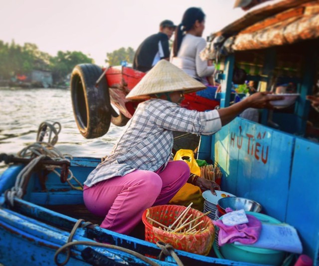 Liên tục được đầu bếp nổi tiếng Mỹ, Hàn Quốc ca ngợi, thì ra đây là những bí mật của hủ tiếu chợ nổi Cái Răng - Ảnh 11.