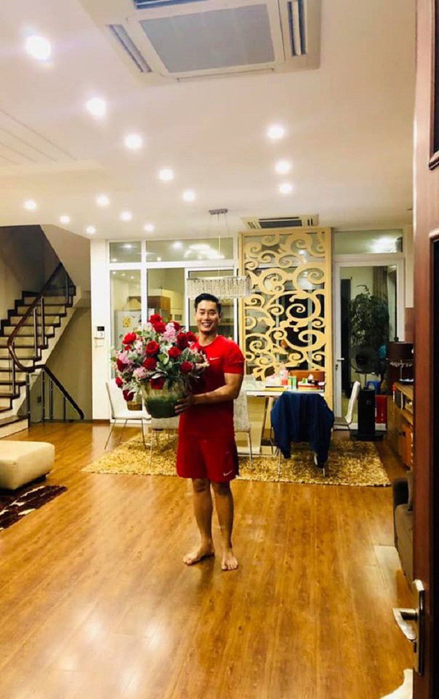 Bất ngờ với nhà của các MC nổi tiếng VTV Long Vũ, Hoa Thanh Tùng, Nguyễn Hoàng Linh - Ảnh 6. Bất ngờ với nhà của các MC nổi tiếng VTV Long Vũ, Hoa Thanh Tùng, Nguyễn Hoàng Linh - Ảnh 6.