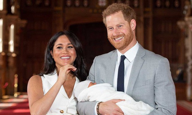 Sau nhiều đồn đoán, cuối cùng Meghan cũng chịu công bố giấy khai sinh của con trai đầu lòng, tiết lộ những thông tin vô cùng bất ngờ - Ảnh 1.