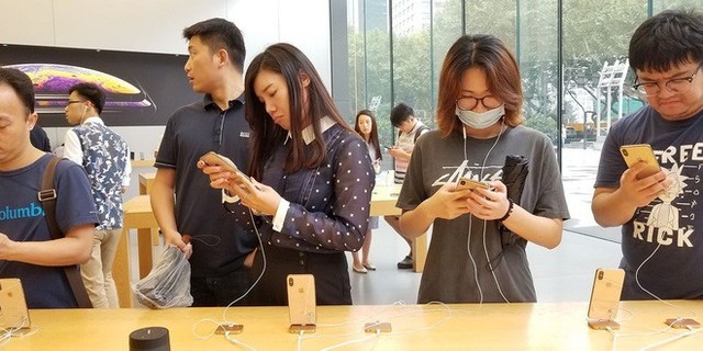 Dùng iPhone tại Trung Quốc giờ đây là việc làm đáng xấu hổ - Ảnh 1.