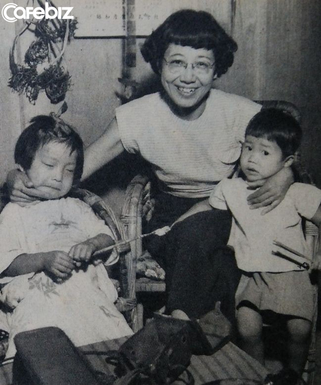Cuộc đời rộn rã của phóng viên Tsuneko Sasamoto: 71 tuổi vẫn chăm chỉ làm việc, 86 tuổi miệt mài yêu đương, 102 tuổi gặt hái vinh quang vô tiền khoáng hậu - Ảnh 4.
