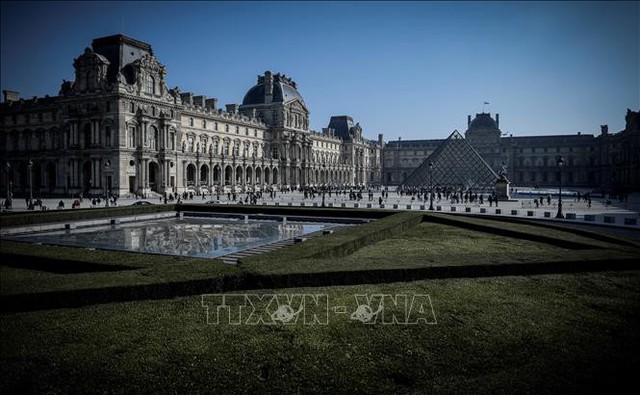 Nhân viên đình công vì kiệt sức, bảo tàng Louvre phải đóng cửa - Ảnh 1.