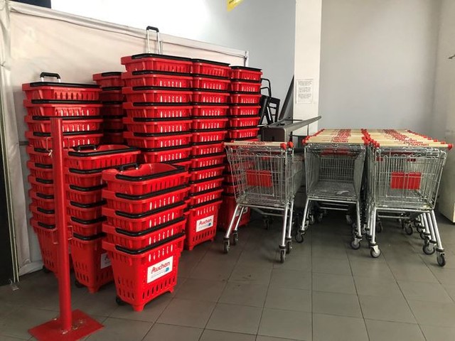 Hình ảnh siêu thị Auchan sau nhiều ngày tháo khoán rút khỏi Việt Nam - Ảnh 16.
