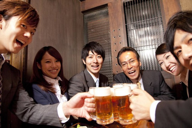 Dân văn phòng Nhật coi đi nhậu là câu chuyện văn hóa, có một số quy tắc ma mới phải thuộc nằm lòng - Ảnh 4.