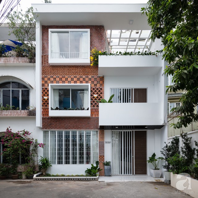 Ngôi nhà phố góc nào cũng có sự khác biệt ở Sài Gòn - Ảnh 4.
