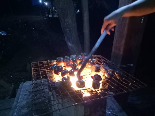 7 ngày đi phượt ở Lào: Ít nhất 2 lần bị công an hỏi thăm, đi rồi mới thấy cơm nhà ăn hằng ngày đáng quý biết chừng nào... - Ảnh 1.