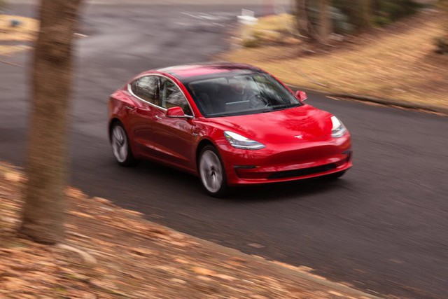 Hãy xem chừng: Trâu mộng Tesla sắp quay lại đường đua - Ảnh 1.