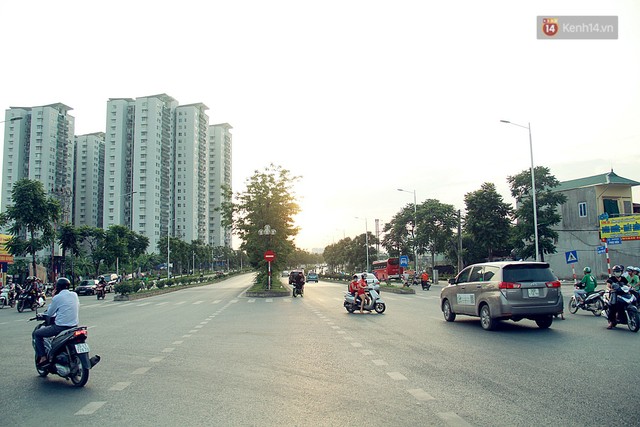 Chùm ảnh: Vừa hoạt động 3 tháng, con đường mang tên nhà tư sản Trịnh Văn Bô đã ngập ngụa rác thải - Ảnh 1.