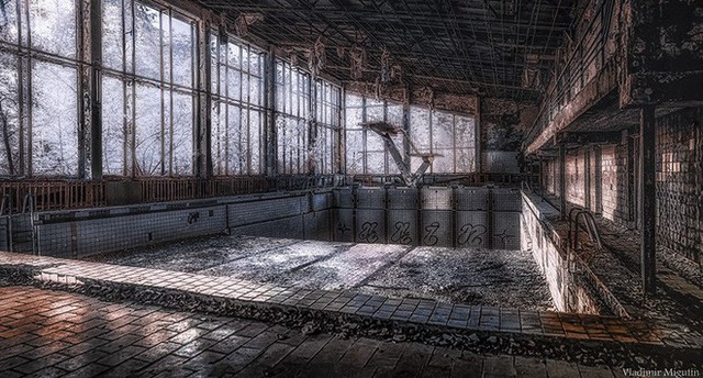 Từ vùng đất ma không ai dám bén mảng, nhà máy điện hạt nhân Chernobyl bỗng hóa xứ sở thần tiên đẹp lịm tim qua lăng kính của nhiếp ảnh gia - Ảnh 23.
