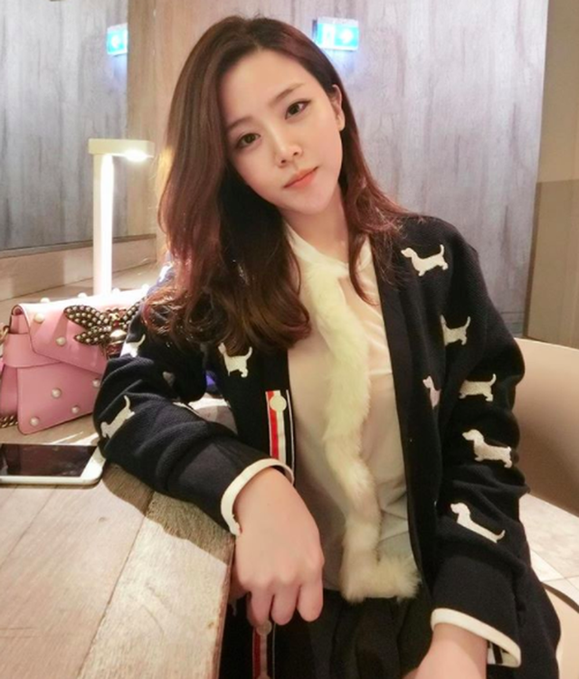 Những ái nữ Việt sinh ra đã ở vạch đích: người xinh đẹp nức tiếng, người sớm hưởng gen kinh doanh cực mạnh - Ảnh 8. Những ái nữ Việt sinh ra đã ở vạch đích: người xinh đẹp nức tiếng, người sớm hưởng gen kinh doanh cực mạnh - Ảnh 8.