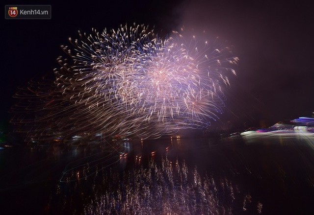 Ngắm màn tranh tài giữa Việt Nam và Nga trong Lễ hội pháo hoa quốc tế 2019 ở Đà Nẵng - Ảnh 14.