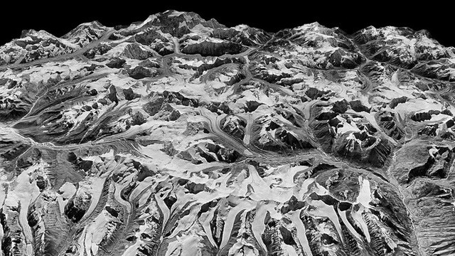 Vệ tinh gián điệp phát hiện bất thường ở dãy Himalaya, cảnh báo tai họa cho gần 1 tỉ người - Ảnh 1. Vệ tinh gián điệp phát hiện bất thường ở dãy Himalaya, cảnh báo tai họa cho gần 1 tỉ người - Ảnh 1.