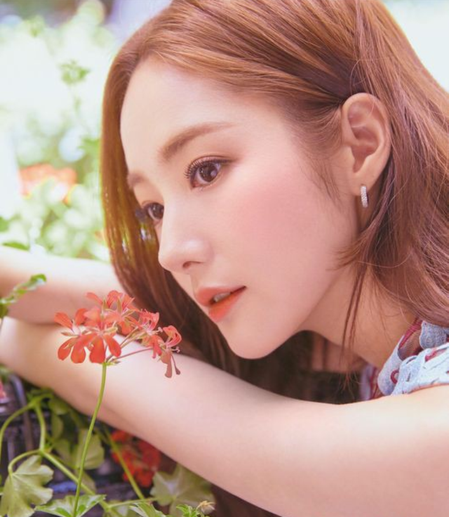 Ai sinh vào 6 ngày âm lịch này, bước vào trung niên sự nghiệp thăng hoa, lớn thêm 1 tuổi giàu thêm 1 bậc, hậu vận phú quý viên mãn - Ảnh 2. Ai sinh vào 6 ngày âm lịch này, bước vào trung niên sự nghiệp thăng hoa, lớn thêm 1 tuổi giàu thêm 1 bậc, hậu vận phú quý viên mãn - Ảnh 2.
