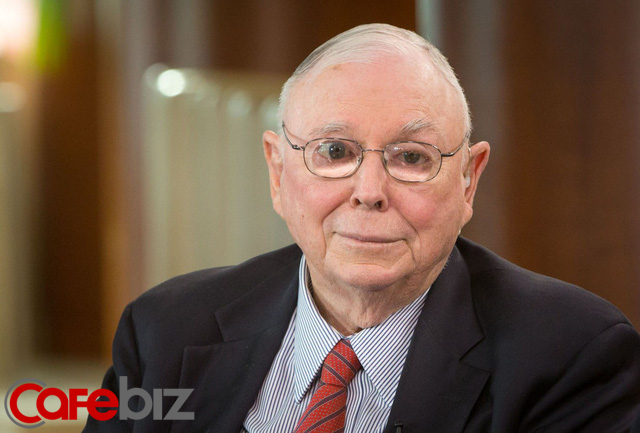 Người đàn ông 95 tuổi này là đối tác vàng của Warren Buffett, đã nắm quyền trong 40 năm, giúp giá cổ phiếu của Berkshire tăng 5.000 lần - Ảnh 1.