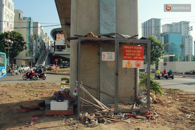 Đường sắt Cát Linh – Hà Đông: Chân nhà ga ngập tràn rác thải hôi thối, trở thành nơi nuôi nhốt gà - Ảnh 20.