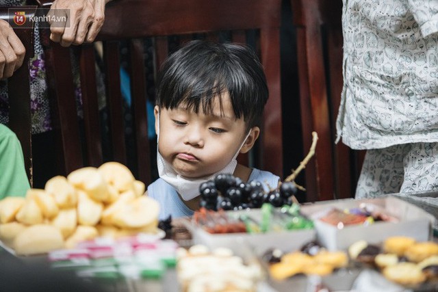 Chàng trai 26 tuổi trong bộ đồ người nhện ở Bệnh viện Nhi Trung ương: “Thay vì chờ đợi, hãy tự tạo cơ hội giúp đỡ người khác” - Ảnh 5.