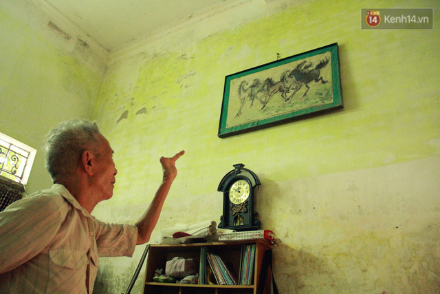 Gặp gia đình có duy nhất một ngón tay ở Hà Nam: Người thầy vượt qua nghịch cảnh, viết chữ đẹp nhất vùng - Ảnh 5.