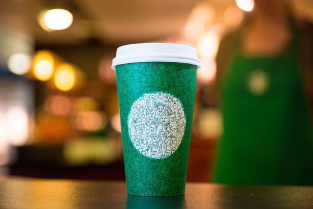 [Chuyện thương hiệu] Những chiếc cốc khiến nhiều người nổi giận của Starbucks - Ảnh 2.