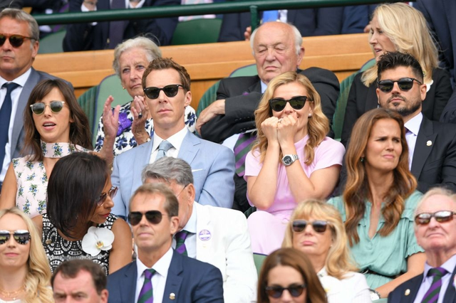 Chung kết Wimbledon: Công nương Kate hết ôm mặt lại chu môi ngạc nhiên tột độ khi chứng kiến trận siêu kinh điển quần vợt, Doctor Strange và Loki ăn mặc lịch lãm như đi thử vai Mật vụ Kingsman - Ảnh 6.
