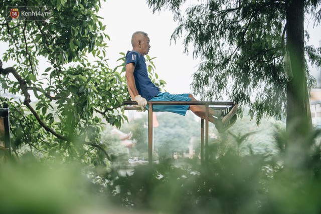 CLB Sắt rỉ Hồ Gươm và câu chuyện tập thể dục như một niềm vui bị nghiện - Ảnh 16. CLB Sắt rỉ Hồ Gươm và câu chuyện tập thể dục như một niềm vui bị nghiện - Ảnh 16.