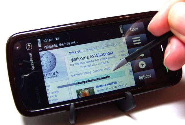 Những ngày này 8 năm trước, Apple ký giấy khai tử Nokia bằng cách đoạt ngôi vương smartphone - Ảnh 1.