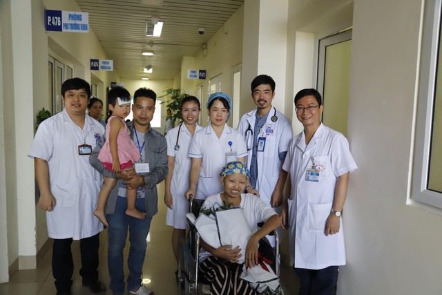 Nhật ký 55 ngày chiến đấu đầy cảm xúc của người mẹ ung thư và con trai: Mong Bình An rồi sẽ bình an! - Ảnh 10. Nhật ký 55 ngày chiến đấu đầy cảm xúc của người mẹ ung thư và con trai: Mong Bình An rồi sẽ bình an! - Ảnh 10.