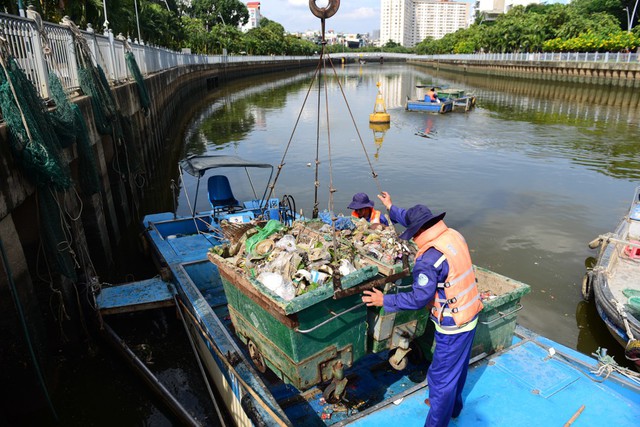 Từng đen thối như sông Tô Lịch, kênh Nhiêu Lộc khét tiếng giờ ra sao? - Ảnh 12.