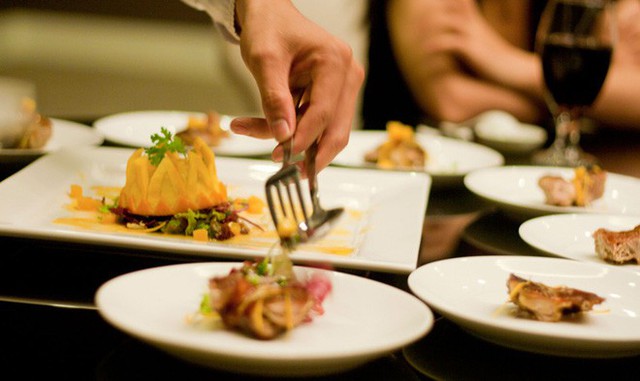  Gặp nhà trai bàn hôn sự, bố mẹ cô gái yêu cầu con lập tức chia tay: Lý do ai cũng nên ngẫm - Ảnh 1.