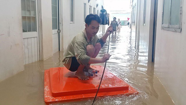 Ngập lụt lịch sử ở đảo ngọc Phú Quốc - Ảnh 1.